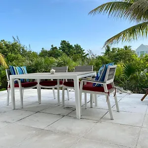 Seaside Townhome, Spacious 2br 3bath Leeward Grace Bay, Providenciales, Walk To Villa Providenciales